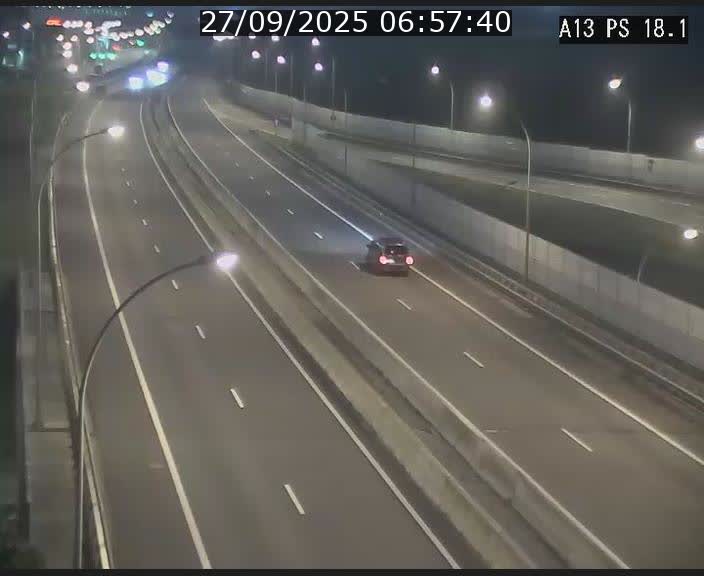 <h2>Traffic live webcam Luxembourg Dudelange - A13 direction Croix de Bettembourg - BK 18.1</h2>