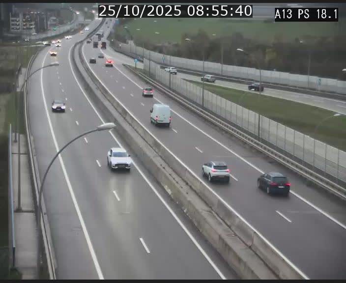 <h2>Traffic live webcam Luxembourg Dudelange - A13 direction Croix de Bettembourg - BK 18.1</h2>