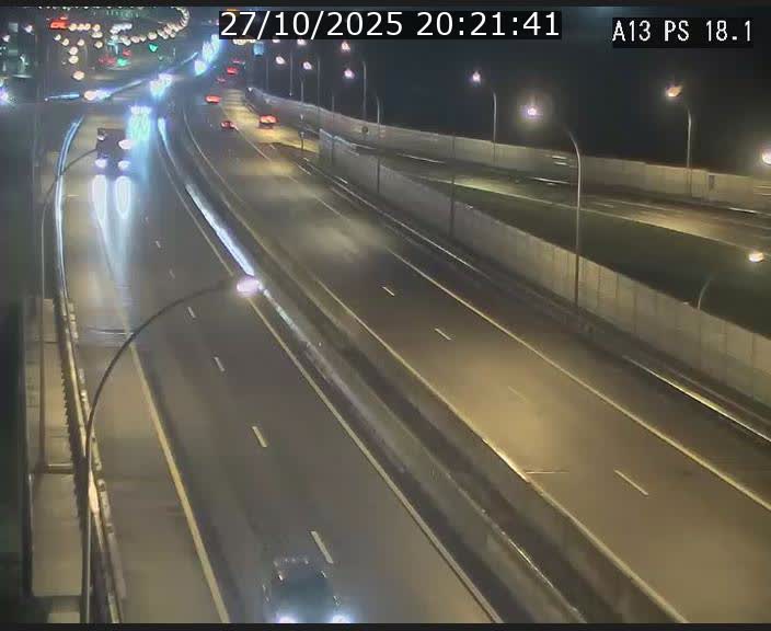 <h2>Traffic live webcam Luxembourg Dudelange - A13 direction Croix de Bettembourg - BK 18.1</h2>