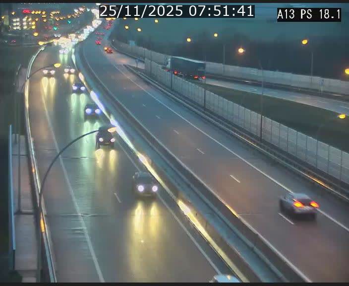 <h2>Traffic live webcam Luxembourg Dudelange - A13 direction Croix de Bettembourg - BK 18.1</h2>