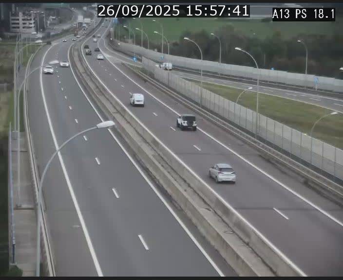 <h2>Traffic live webcam Luxembourg Dudelange - A13 direction Croix de Bettembourg - BK 18.1</h2>