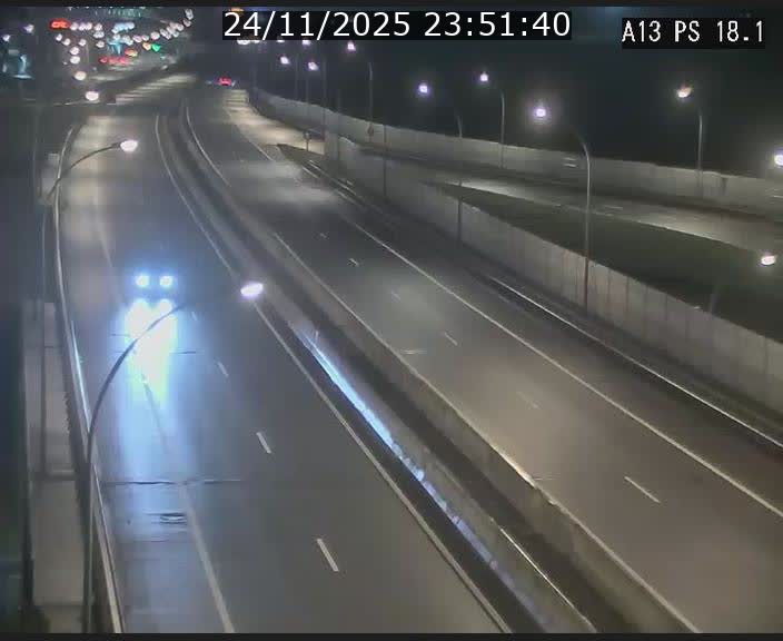 <h2>Traffic live webcam Luxembourg Dudelange - A13 direction Croix de Bettembourg - BK 18.1</h2>