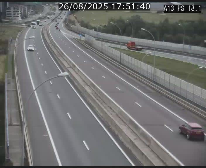 <h2>Traffic live webcam Luxembourg Dudelange - A13 direction Croix de Bettembourg - BK 18.1</h2>