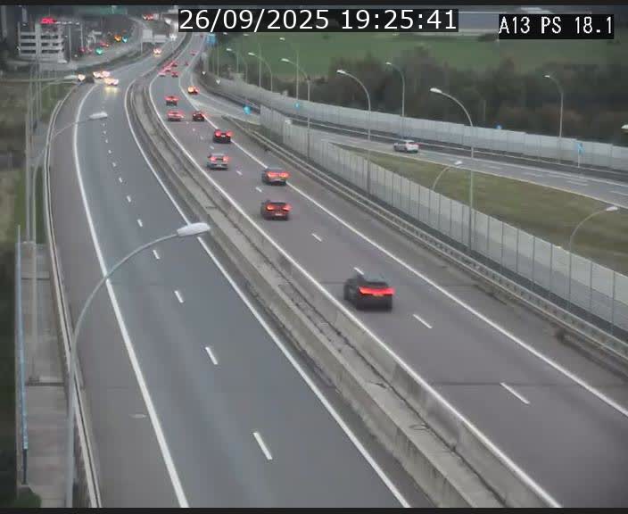 <h2>Traffic live webcam Luxembourg Dudelange - A13 direction Croix de Bettembourg - BK 18.1</h2>