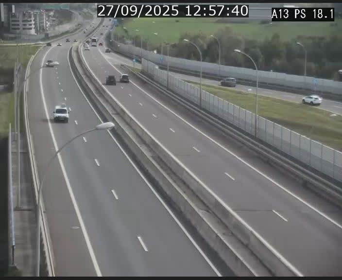 <h2>Traffic live webcam Luxembourg Dudelange - A13 direction Croix de Bettembourg - BK 18.1</h2>