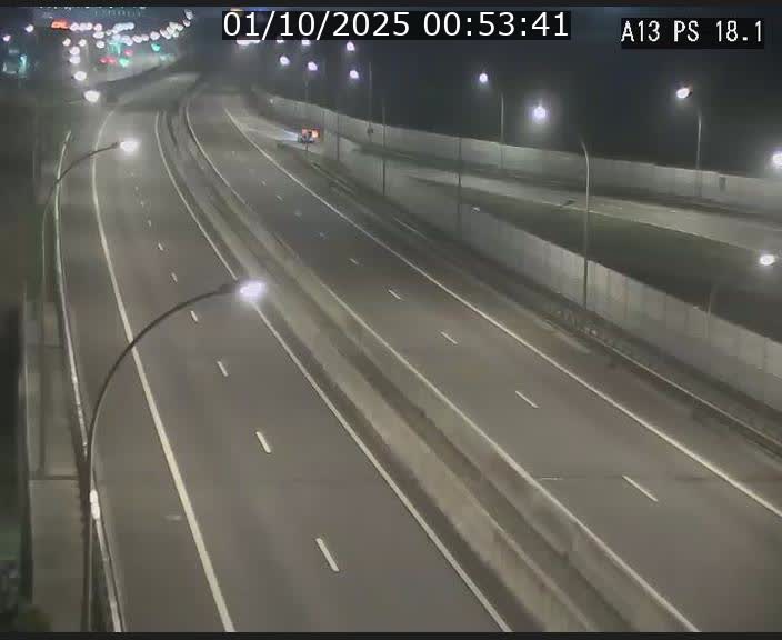 <h2>Traffic live webcam Luxembourg Dudelange - A13 direction Croix de Bettembourg - BK 18.1</h2>