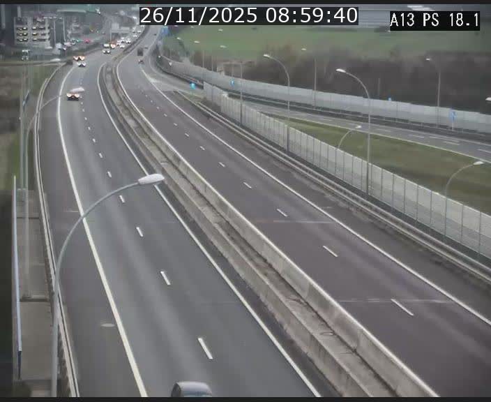 <h2>Traffic live webcam Luxembourg Dudelange - A13 direction Croix de Bettembourg - BK 18.1</h2>