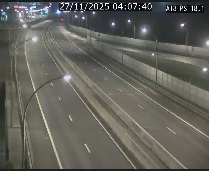 <h2>Traffic live webcam Luxembourg Dudelange - A13 direction Croix de Bettembourg - BK 18.1</h2>