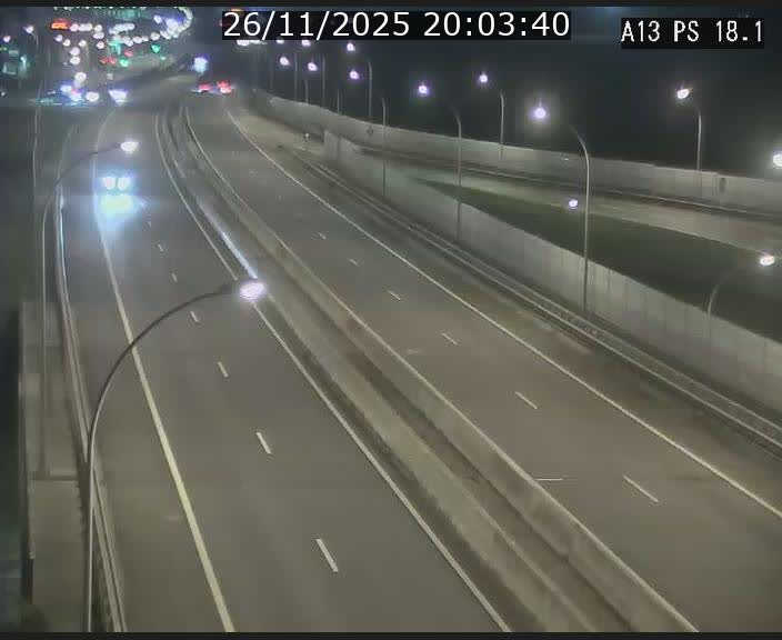 <h2>Traffic live webcam Luxembourg Dudelange - A13 direction Croix de Bettembourg - BK 18.1</h2>