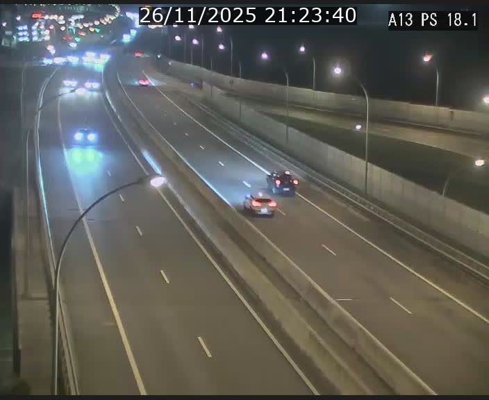 <h2>Traffic live webcam Luxembourg Dudelange - A13 direction Croix de Bettembourg - BK 18.1</h2>