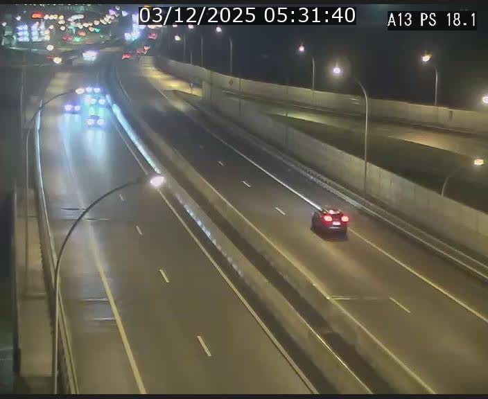 <h2>Traffic live webcam Luxembourg Dudelange - A13 direction Croix de Bettembourg - BK 18.1</h2>