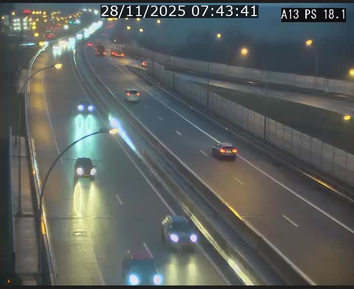 <h2>Traffic live webcam Luxembourg Dudelange - A13 direction Croix de Bettembourg - BK 18.1</h2>