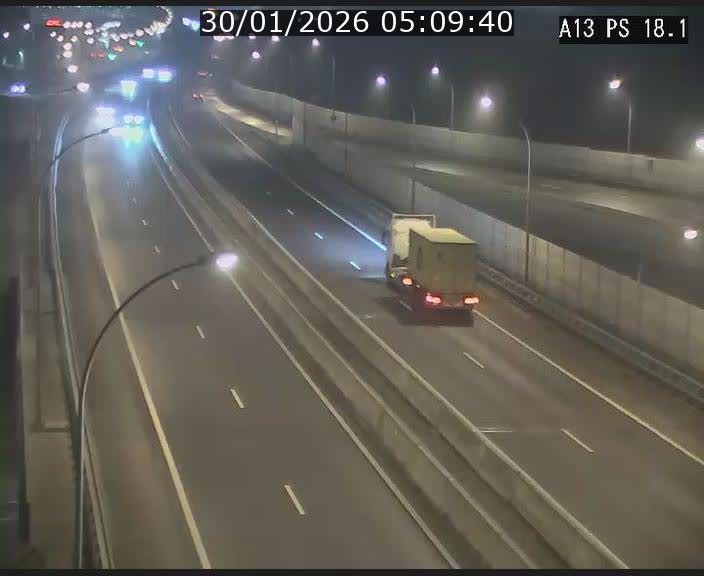 <h2>Traffic live webcam Luxembourg Dudelange - A13 direction Croix de Bettembourg - BK 18.1</h2>