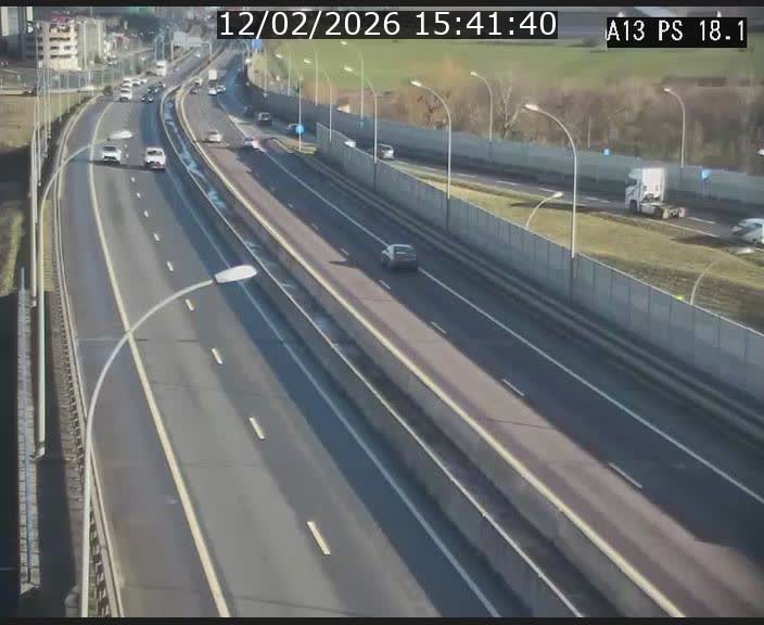 <h2>Traffic live webcam Luxembourg Dudelange - A13 direction Croix de Bettembourg - BK 18.1</h2>