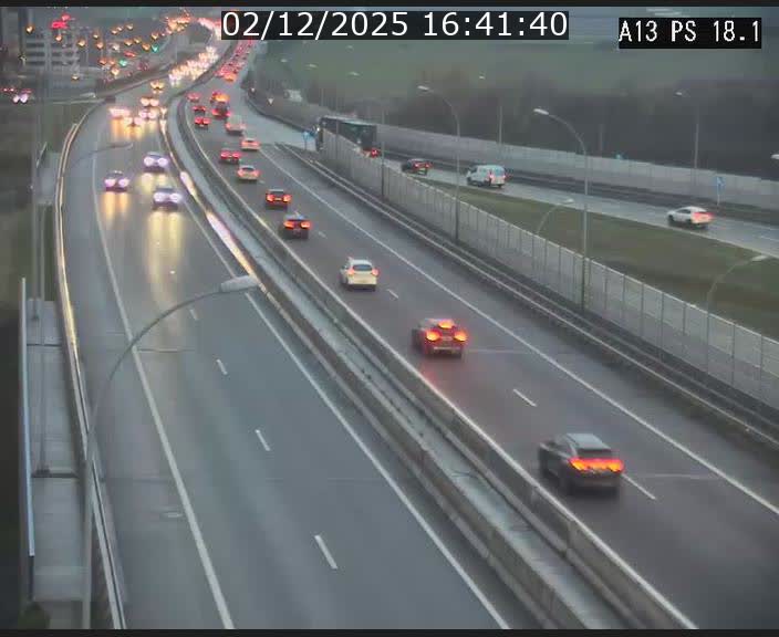 <h2>Traffic live webcam Luxembourg Dudelange - A13 direction Croix de Bettembourg - BK 18.1</h2>