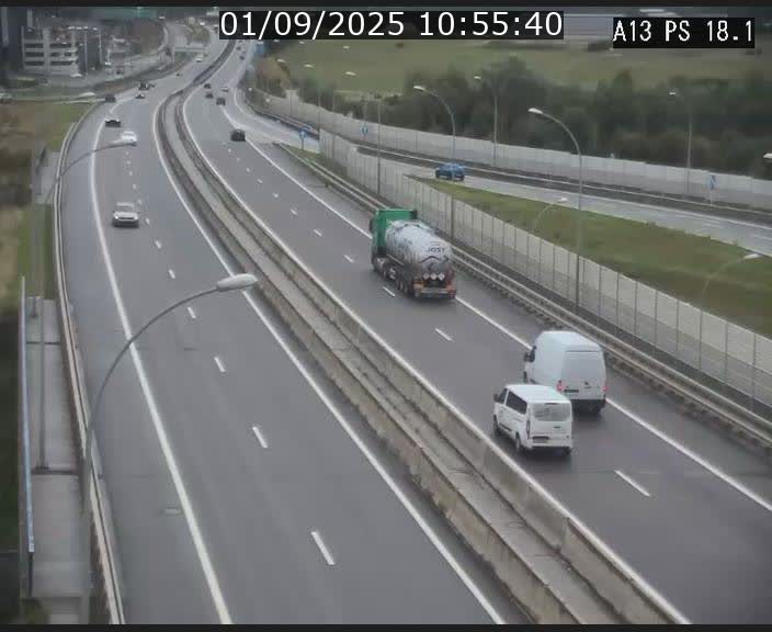 <h2>Traffic live webcam Luxembourg Dudelange - A13 direction Croix de Bettembourg - BK 18.1</h2>