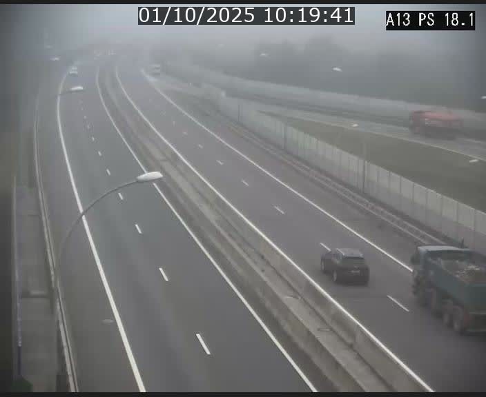 <h2>Traffic live webcam Luxembourg Dudelange - A13 direction Croix de Bettembourg - BK 18.1</h2>