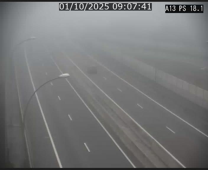 <h2>Traffic live webcam Luxembourg Dudelange - A13 direction Croix de Bettembourg - BK 18.1</h2>