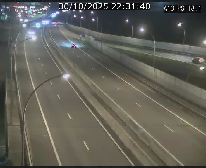 <h2>Traffic live webcam Luxembourg Dudelange - A13 direction Croix de Bettembourg - BK 18.1</h2>