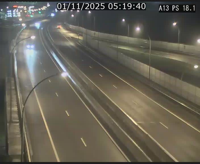 <h2>Traffic live webcam Luxembourg Dudelange - A13 direction Croix de Bettembourg - BK 18.1</h2>