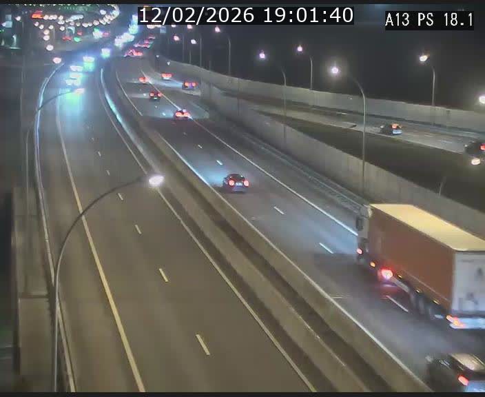 <h2>Traffic live webcam Luxembourg Dudelange - A13 direction Croix de Bettembourg - BK 18.1</h2>