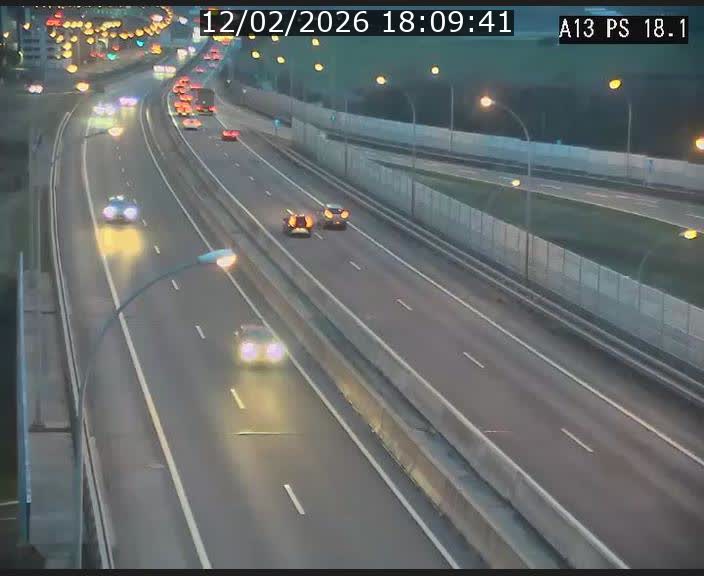 <h2>Traffic live webcam Luxembourg Dudelange - A13 direction Croix de Bettembourg - BK 18.1</h2>