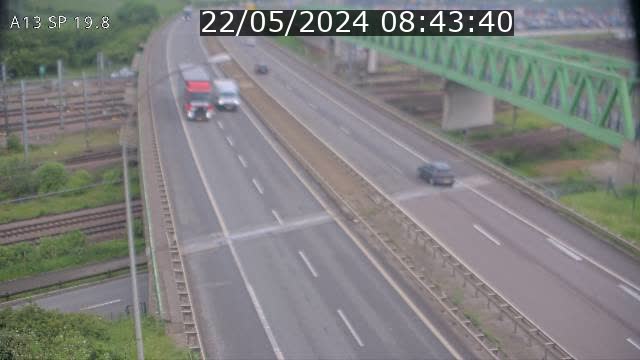 <h2>Traffic live webcam Luxembourg Croix de Bettembourg - A13 direction Esch-sur-Alzette - BK 19.8</h2>