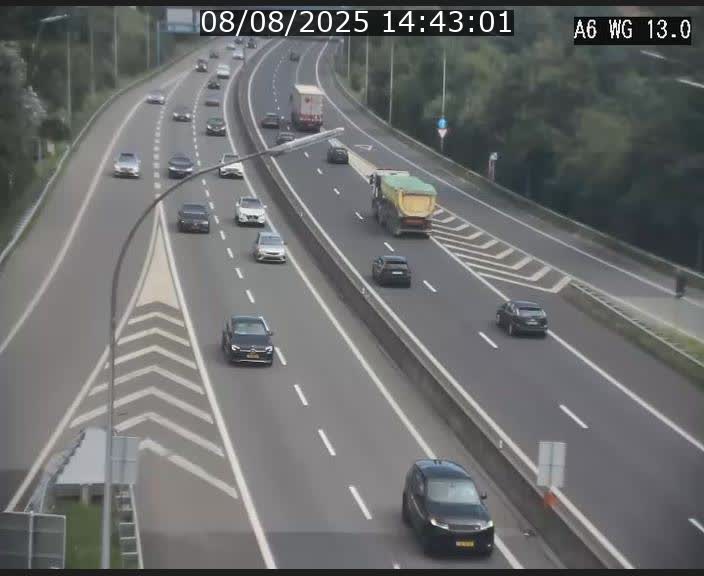 Traffic live webcam Luxembourg Mamer - A6 - BK 13 - direction Luxembourg/France/Allemagne
