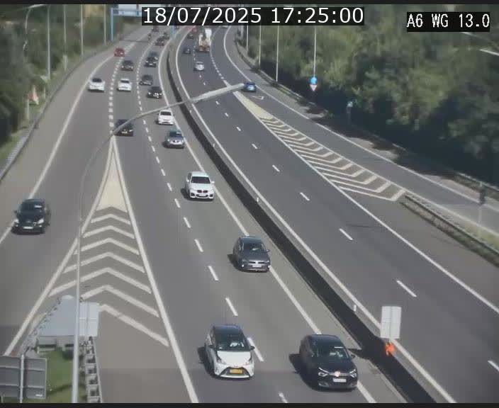 Traffic live webcam Luxembourg Mamer - A6 - BK 13 - direction Luxembourg/France/Allemagne