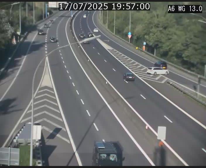 Traffic live webcam Luxembourg Mamer - A6 - BK 13 - direction Luxembourg/France/Allemagne