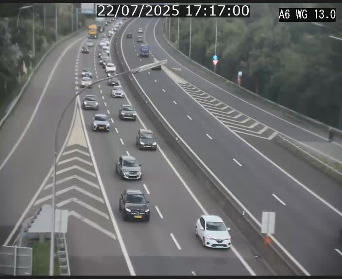 <h2>Traffic live webcam Luxembourg Mamer - A6 - BK 13 - direction Luxembourg/France/Allemagne</h2>