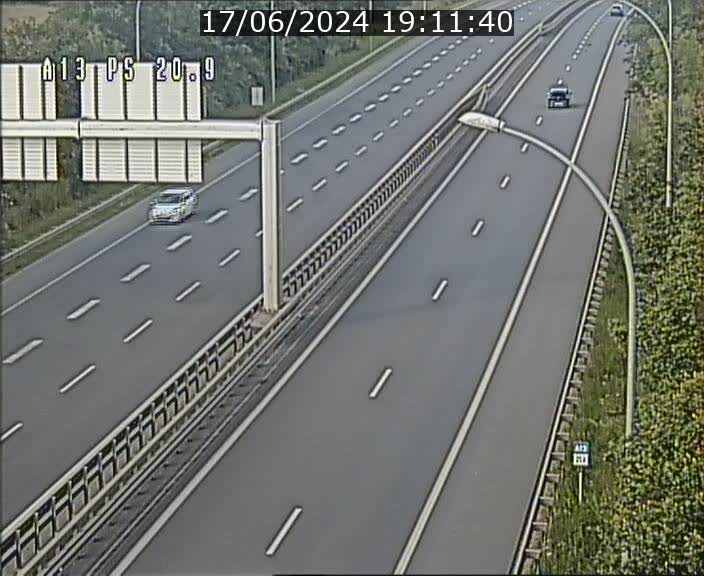 <h2>Traffic live webcam Luxembourg Croix de Bettembourg, rond-point d'Hellange - A13 direction Allemagne - BK 20.9</h2>