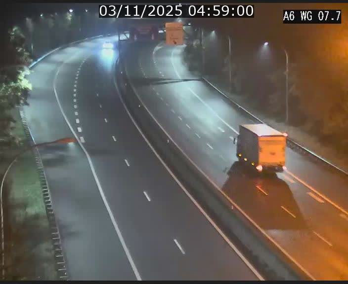 <h2>Traffic live webcam Luxembourg - Bridel - A6 - BK 7.7 - direction Belgique</h2>