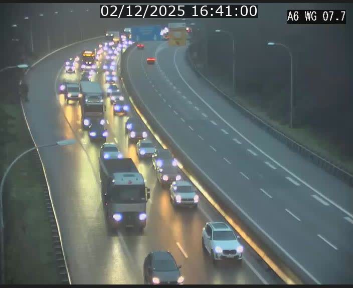 <h2>Traffic live webcam Luxembourg - Bridel - A6 - BK 7.7 - direction Belgique</h2>