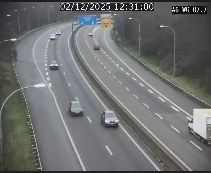 <h2>Traffic live webcam Luxembourg - Bridel - A6 - BK 7.7 - direction Belgique</h2>