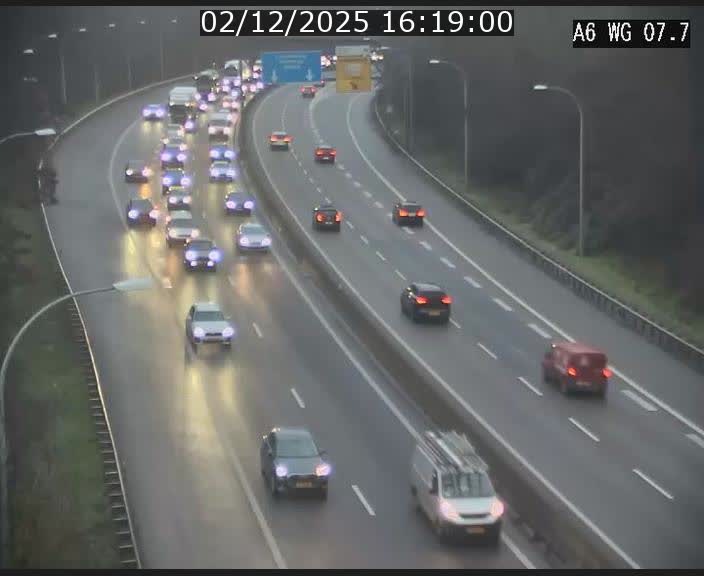 <h2>Traffic live webcam Luxembourg - Bridel - A6 - BK 7.7 - direction Belgique</h2>