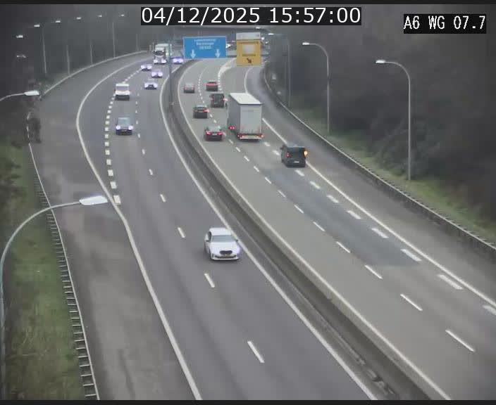 <h2>Traffic live webcam Luxembourg - Bridel - A6 - BK 7.7 - direction Belgique</h2>