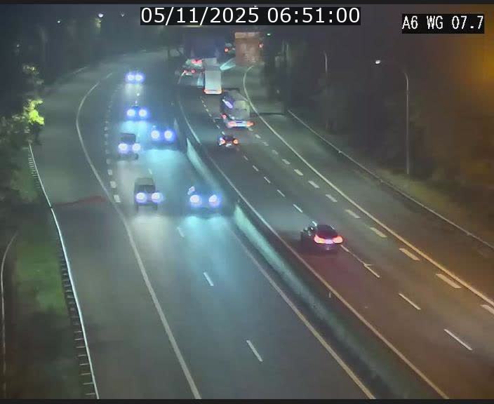 <h2>Traffic live webcam Luxembourg - Bridel - A6 - BK 7.7 - direction Belgique</h2>