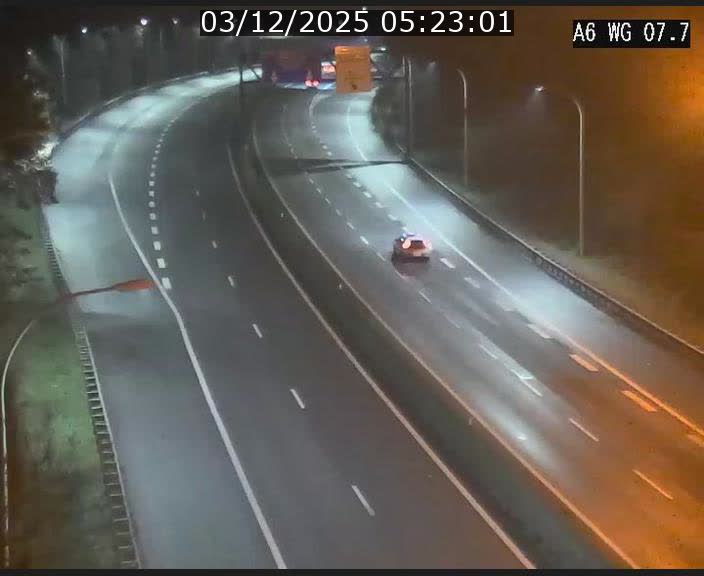 <h2>Traffic live webcam Luxembourg - Bridel - A6 - BK 7.7 - direction Belgique</h2>