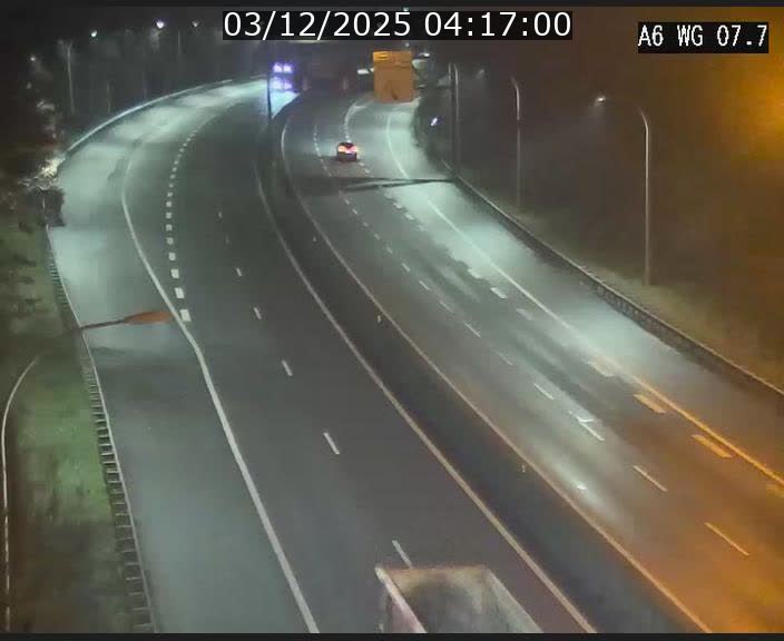 <h2>Traffic live webcam Luxembourg - Bridel - A6 - BK 7.7 - direction Belgique</h2>
