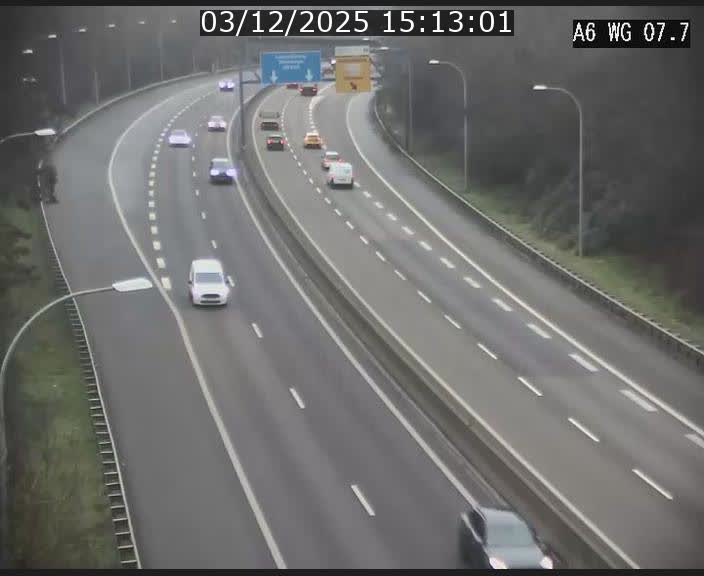 Traffic live webcam Luxembourg - Bridel - A6 - BK 7.7 - direction Belgique