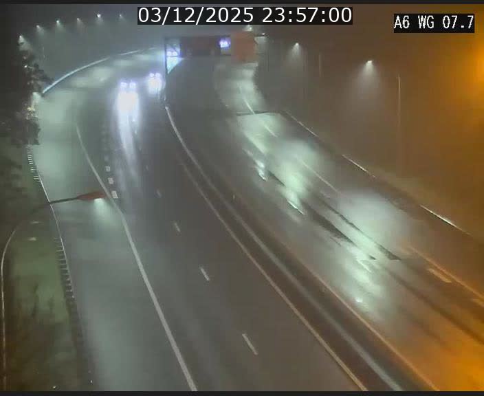 <h2>Traffic live webcam Luxembourg - Bridel - A6 - BK 7.7 - direction Belgique</h2>