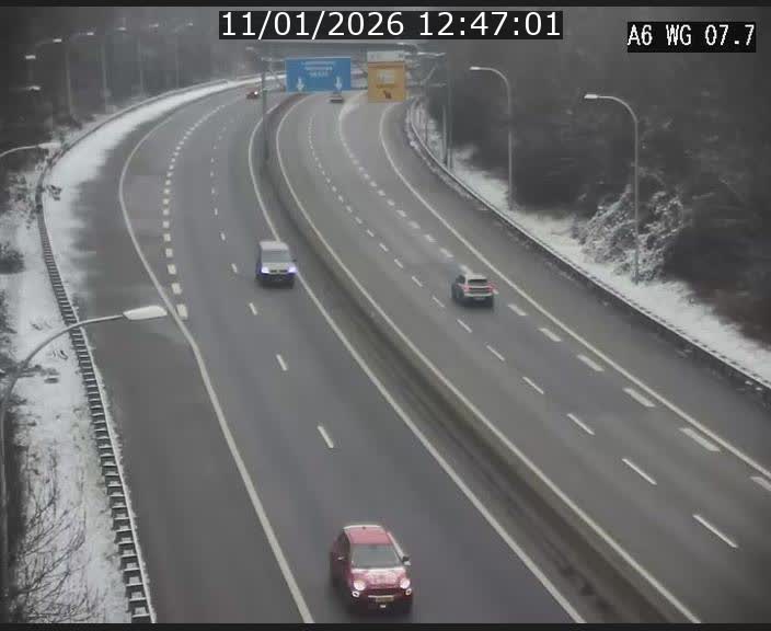 Traffic live webcam Luxembourg - Bridel - A6 - BK 7.7 - direction Belgique
