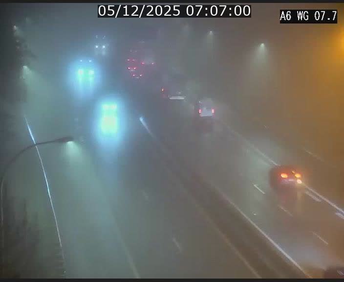 <h2>Traffic live webcam Luxembourg - Bridel - A6 - BK 7.7 - direction Belgique</h2>