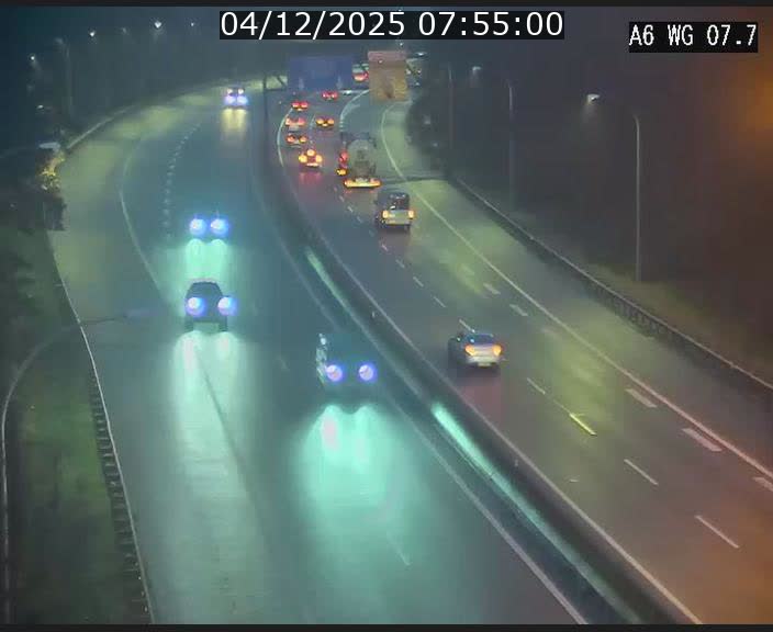 <h2>Traffic live webcam Luxembourg - Bridel - A6 - BK 7.7 - direction Belgique</h2>