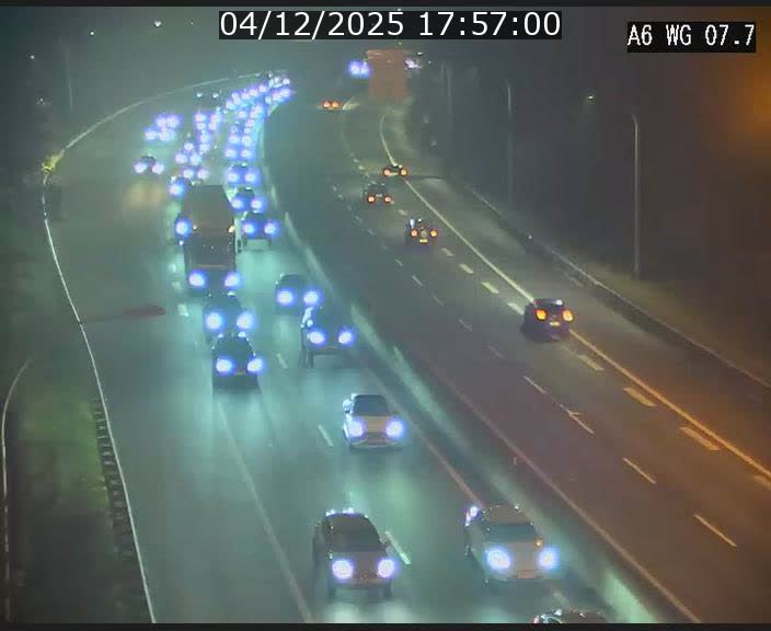 <h2>Traffic live webcam Luxembourg - Bridel - A6 - BK 7.7 - direction Belgique</h2>