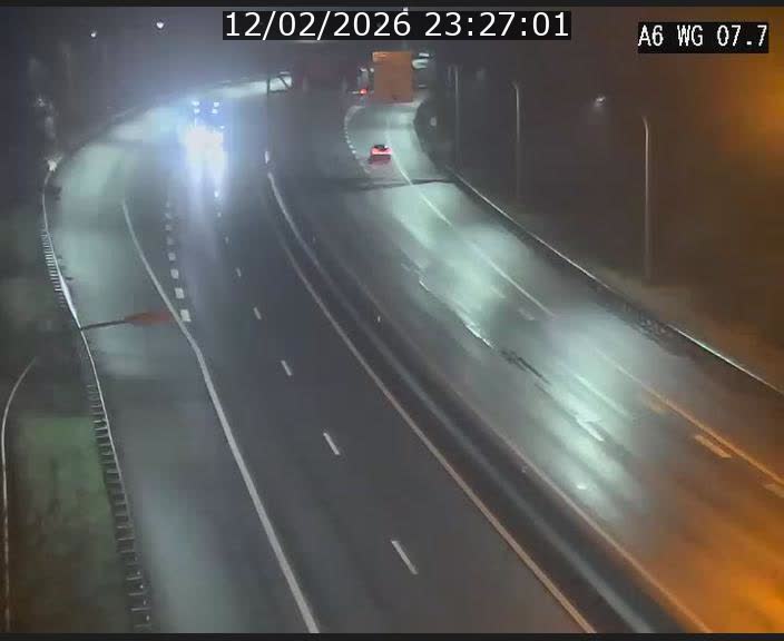<h2>Traffic live webcam Luxembourg - Bridel - A6 - BK 7.7 - direction Belgique</h2>