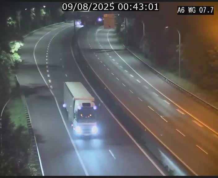 <h2>Traffic live webcam Luxembourg - Bridel - A6 - BK 7.7 - direction Belgique</h2>
