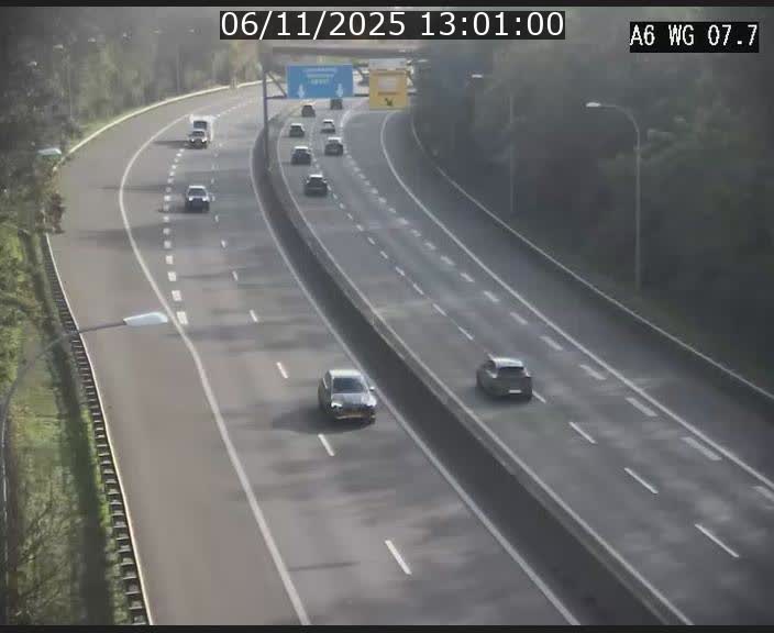 Traffic live webcam Luxembourg - Bridel - A6 - BK 7.7 - direction Belgique