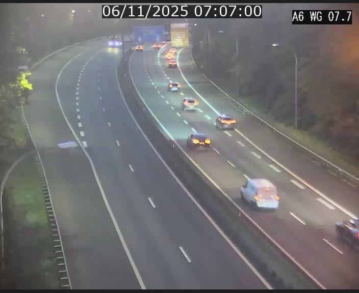 <h2>Traffic live webcam Luxembourg - Bridel - A6 - BK 7.7 - direction Belgique</h2>